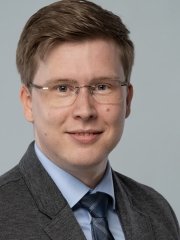 Rechtsanwalt Dennis Kallabis, Mag. iur.