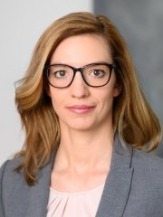 Rechtsanwältin Stephanie Lorenz Rechtsanwältin Stephanie Lorenz