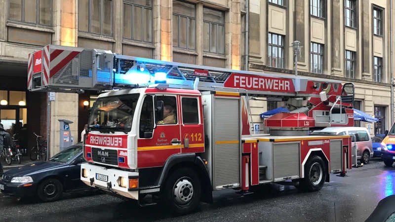 Rettungskräfte,Behinderung,Feuerwehr,Sitzblockade