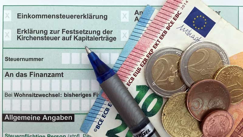 Steuererklärung,Geld,Kugelschreiber