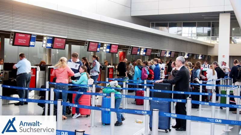 Einchecken,Flughafen,Warteschlange,Flug,verpasst