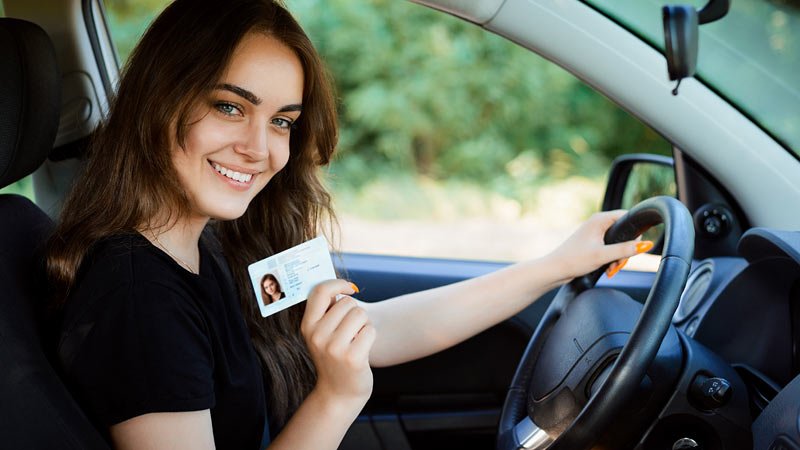 junge Frau,Führerschein