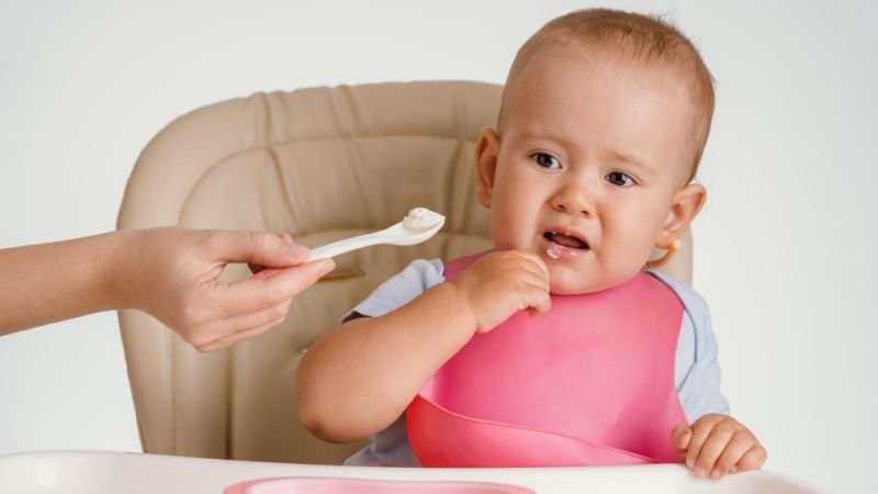 Kind verweigert Essen Kind verweigert Essen