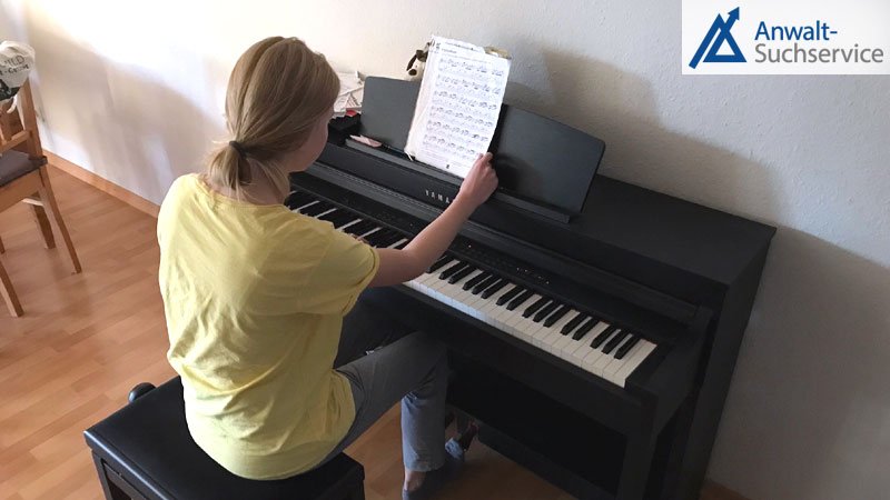 Mädchen,Klavier,Musik,Mietwohnung