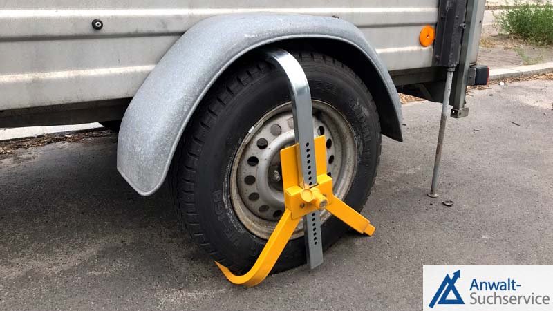 Parkkralle: Gutes Mittel gegen Falschparker? Anhänger,Parkkralle,Nötigung,Parkraumüberwachung