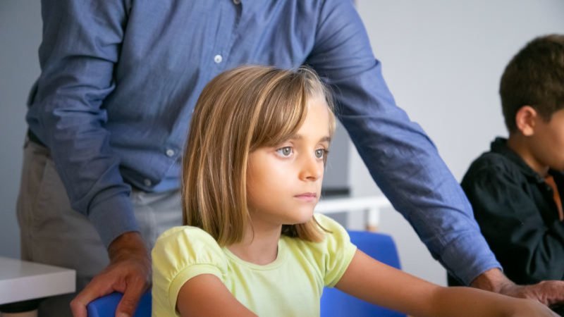 Welche Folgen haben sexuelle Beziehungen zwischen Lehrern und Schülern? Lehrer,Sex,Schüler,Berufsverbot