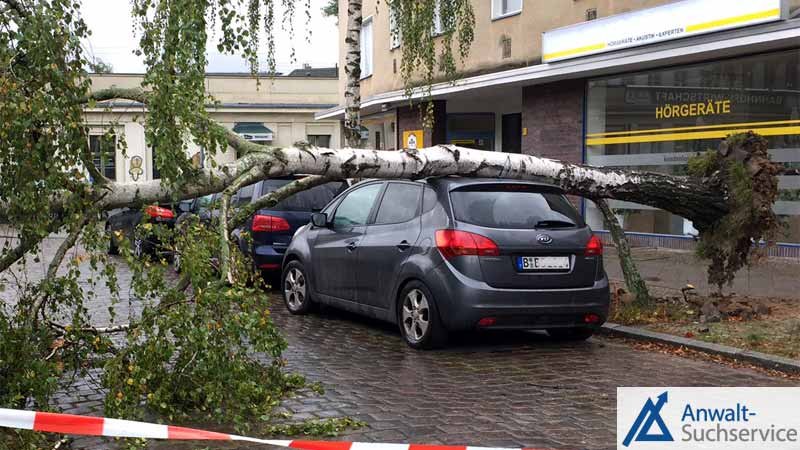 Steinschlag durch den „Vordermann“: Wer haftet?