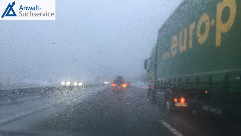 Nebel, Schnee und Regen: Jetzt ist mehr Vorsicht angesagt. Autobahn,Winterwetter